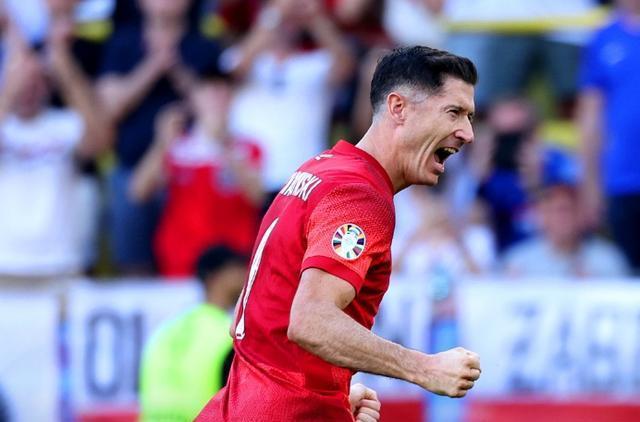 爱游戏登录-奥地利国家队闪耀欧洲大赛，意外夺冠