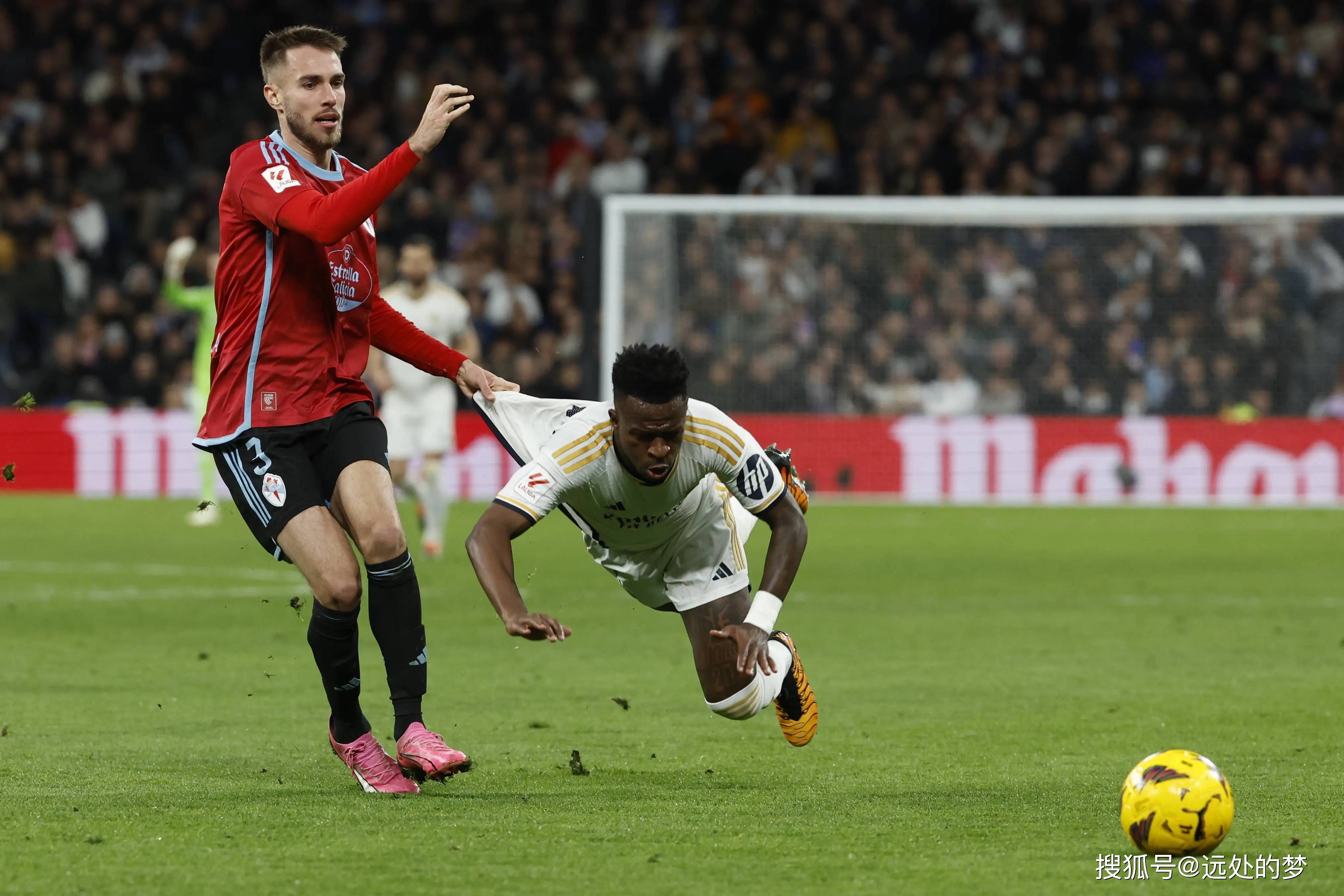 奥萨苏纳客场战平劲敌,保持不败战绩 奥萨苏纳客场战平劲敌,保持不败战绩