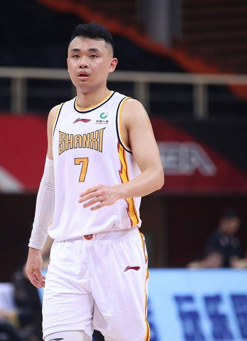 爱游戏体育官网-赛斯图瓦客场告捷，连胜气势十足的简单介绍