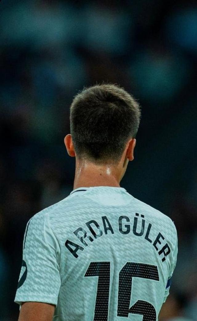 冰岛球队闯入新一轮比赛,凭借实力取得连胜 冰岛球队闯入新一轮比赛,凭借实力取得连胜