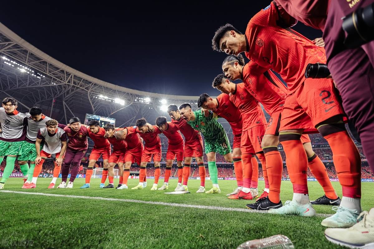 联赛中球员发挥突出战绩瞩目 联赛中球员发挥突出战绩瞩目