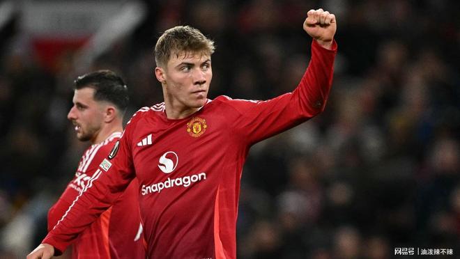 包含伯伦三伊表现耀眼,冲击英超联赛冠军的词条 包含伯伦三伊表现耀眼,冲击英超联赛冠军的词条