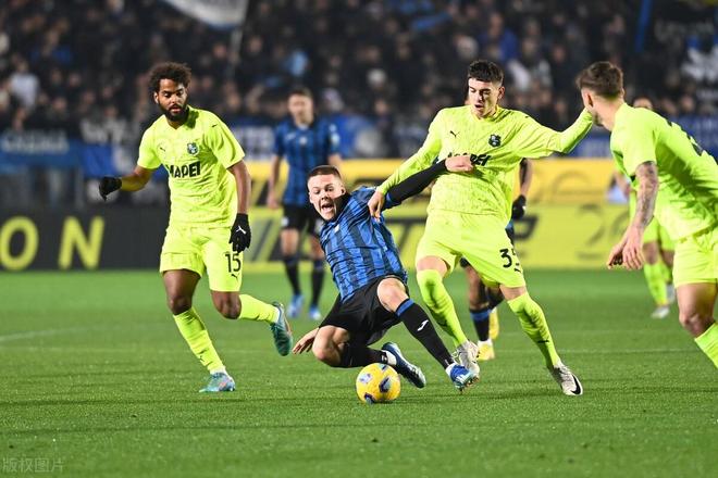 爱游戏官网入口-包含佛罗伦萨客场击败萨索洛，豪取三分的词条