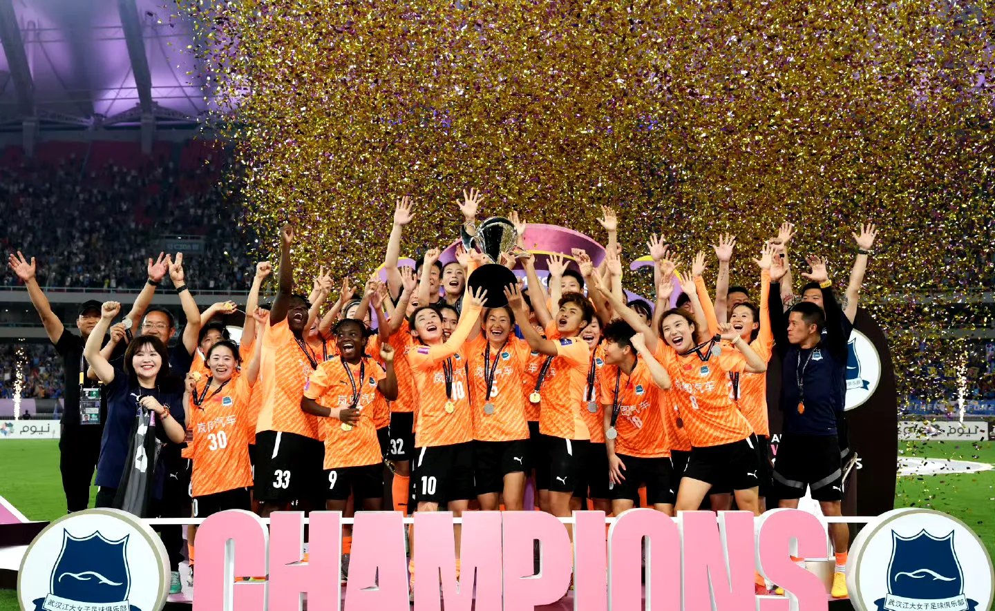 爱游戏在线-火爆！亚冠比赛中的激烈对决让人热血沸腾的简单介绍