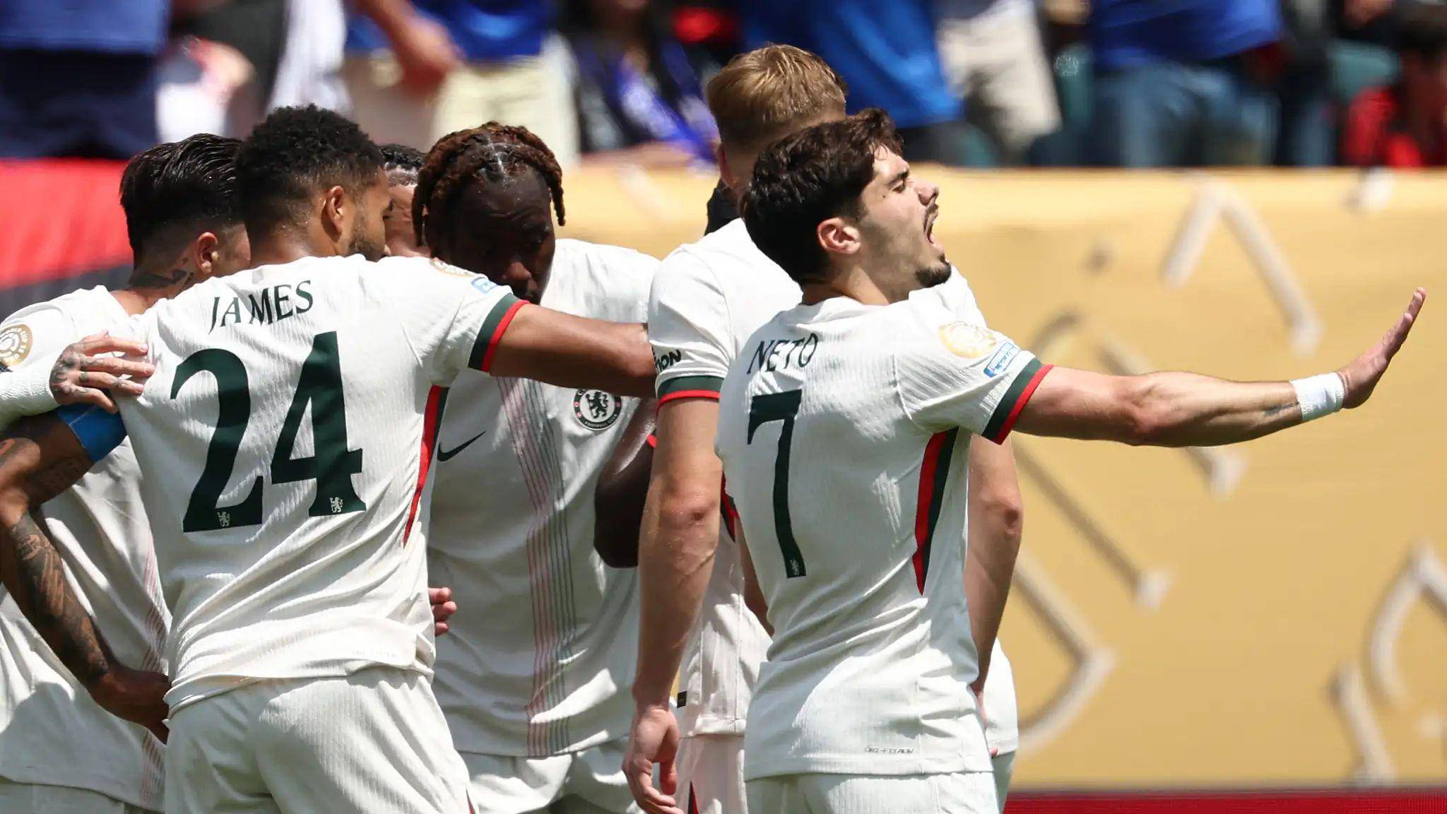 南美球队在友谊赛中实现逆转