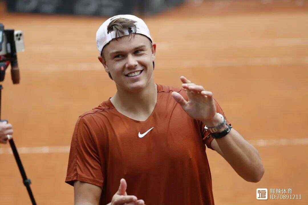 瓦朗谢纳遭遇不敌,状态低迷引关注的简单介绍 瓦朗谢纳遭遇不敌,状态低迷引关注的简单介绍